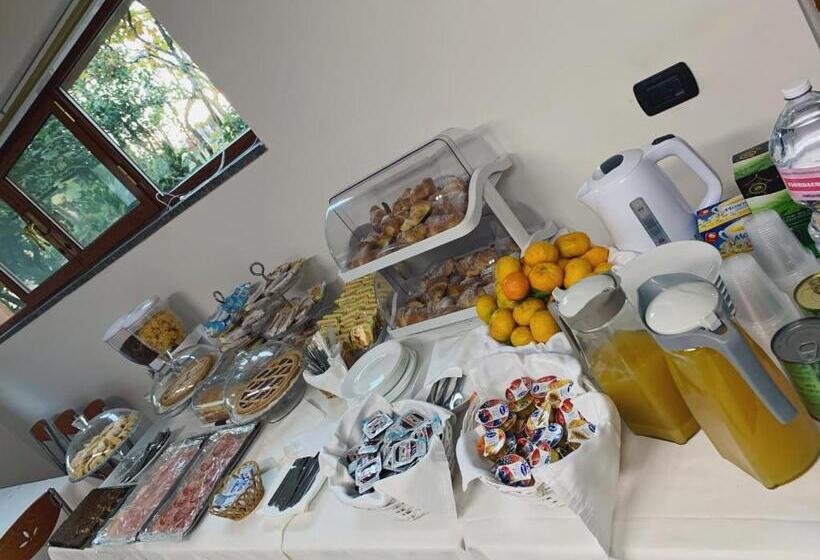 בית מלון כפרי Due Pini Conte