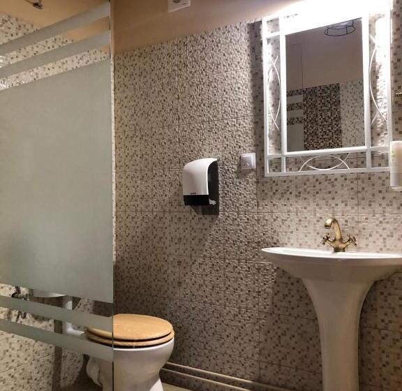 펜션 Casa Albert Valea Avrigului