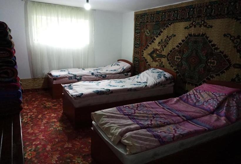 پانسیون Guest House Aziza