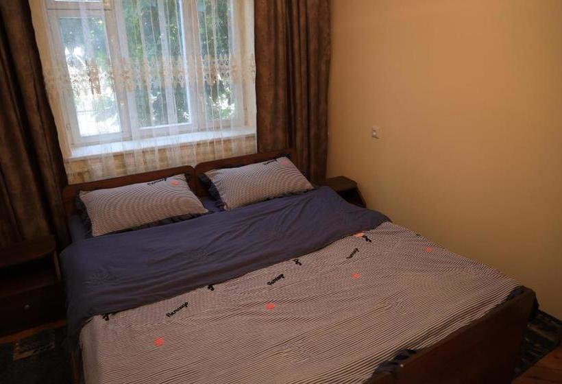 پانسیون Guest House Aziza