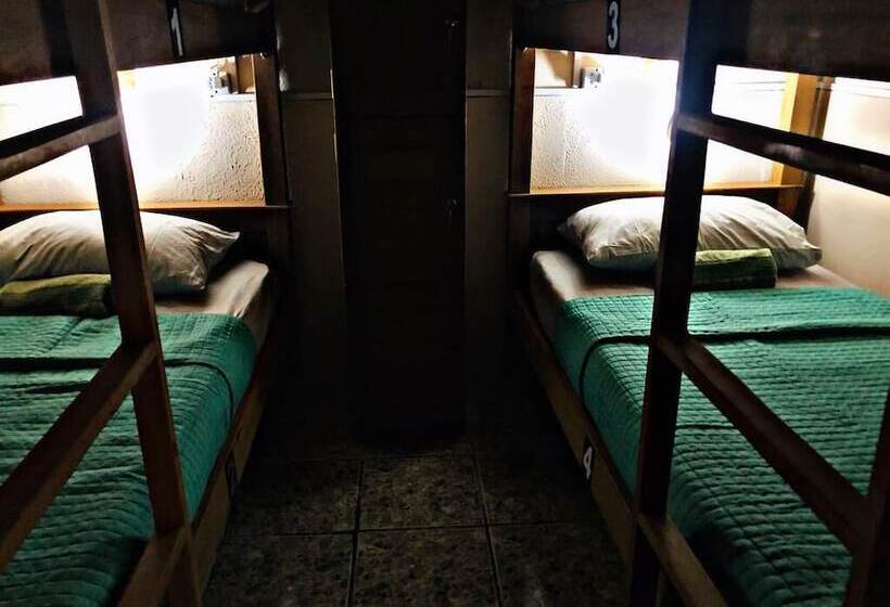 Hostel Ilha Do Amor