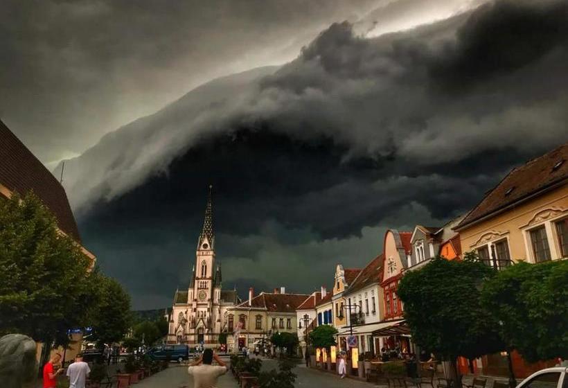 مبيت وإفطار Kőszeg Panzió