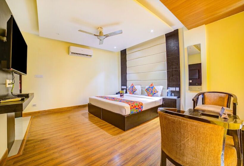 Fabhotel Diamond Zirakpur