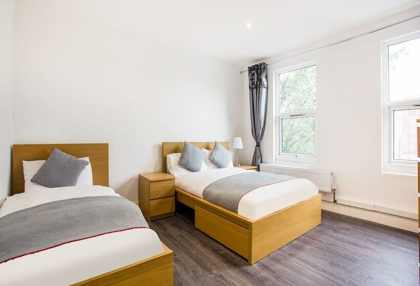 فندق Broadway Inn