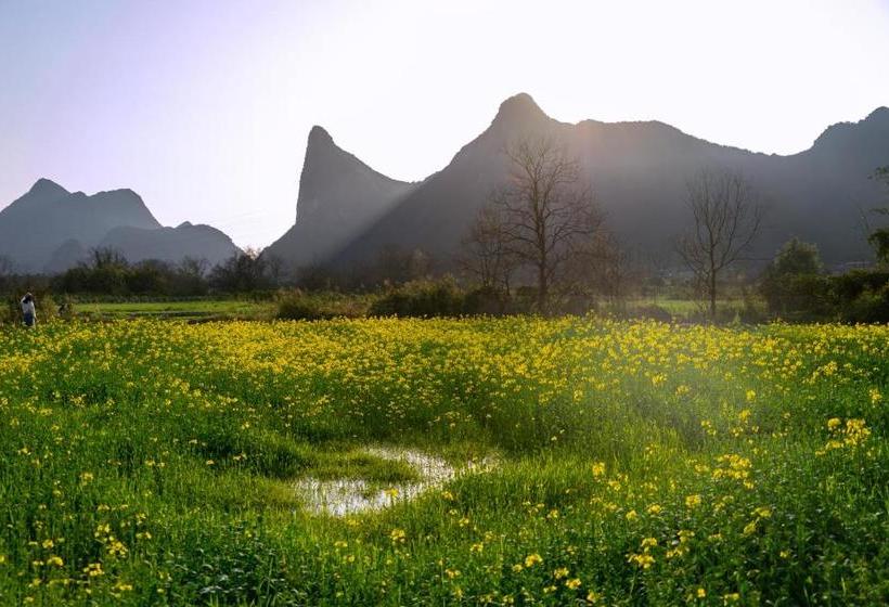 Отель Life·yuezhuang