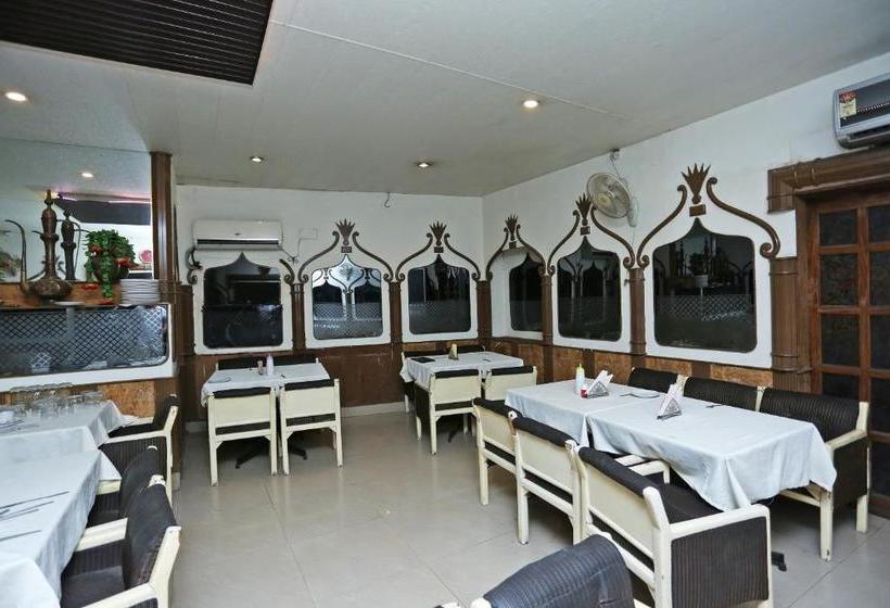 Отель Oyo 16520 Green S