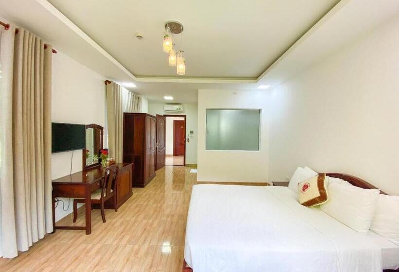 هتل Tan Son Nhat Con Dao Resort