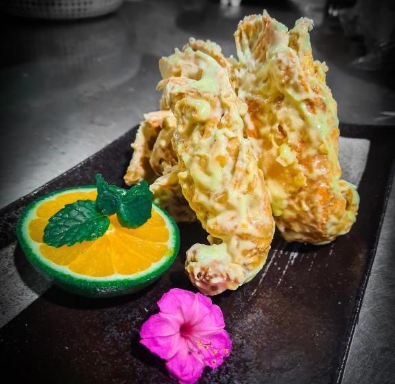 هتل Tan Son Nhat Con Dao Resort