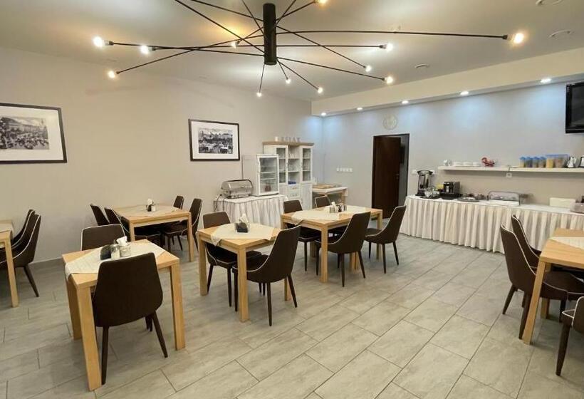 Szálloda Zlatý Anděl