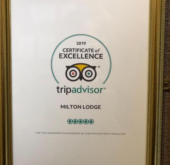 펜션 Milton Lodge