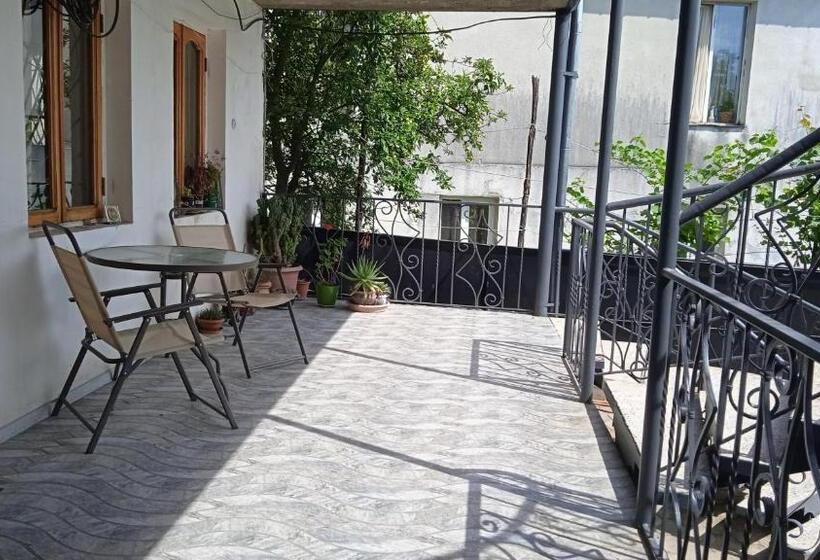 پانسیون Sataplia District