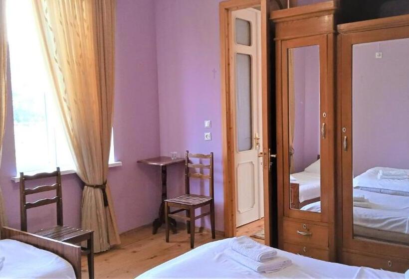 پانسیون Sataplia District