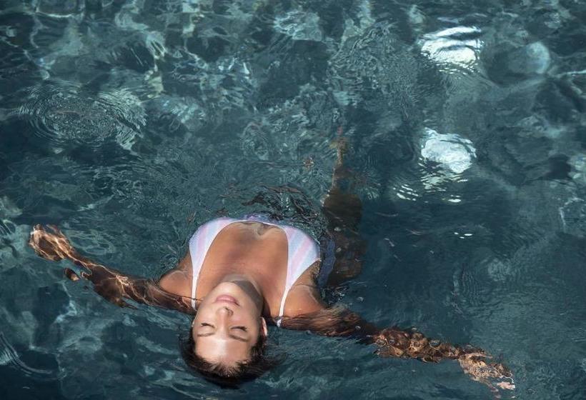 膳宿费 The Village Home