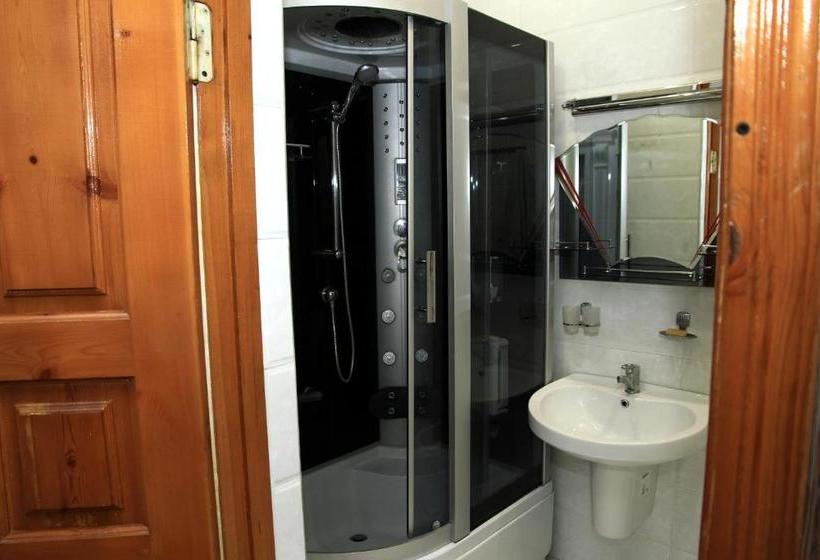 Yellow Hostel Dushanbe