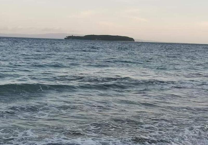 Отель Island Front Bangcogon Resort And Restaurant