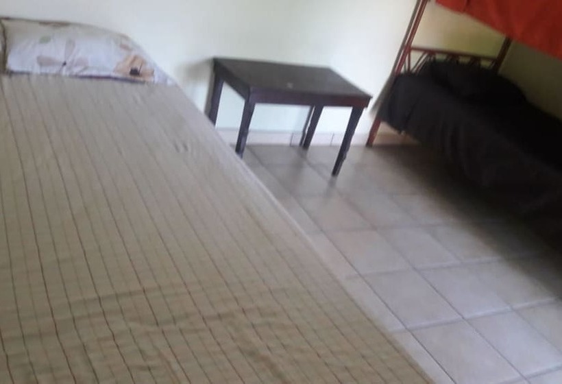 بنسيون Campamento Amigos Del Rio