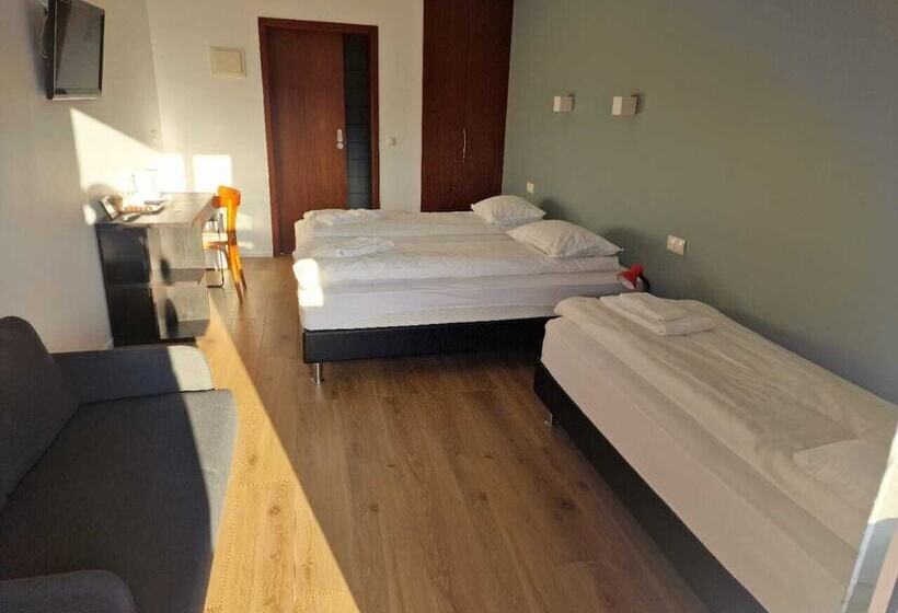 پانسیون Studio 22