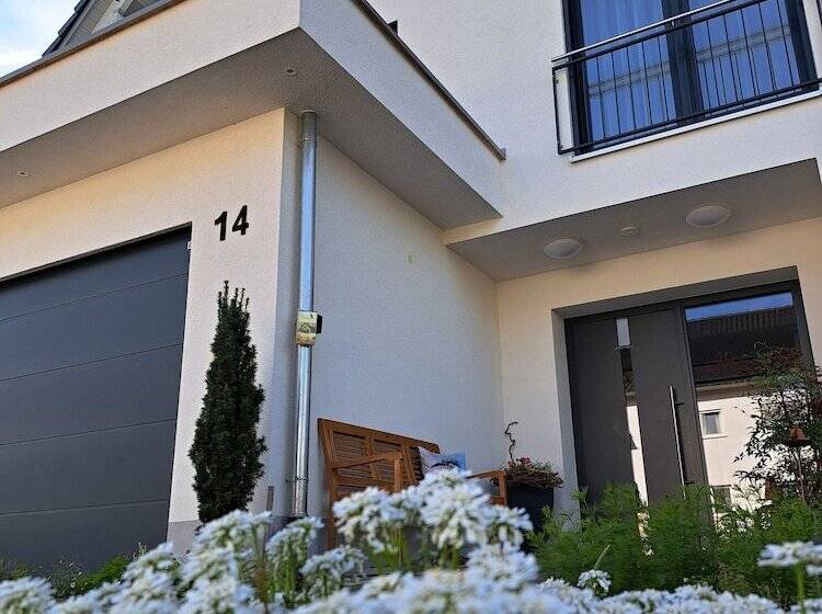 Pension Yvonne Superior