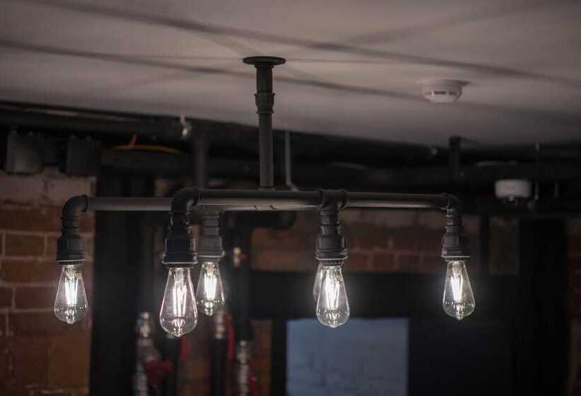 Box Inn   Hostel