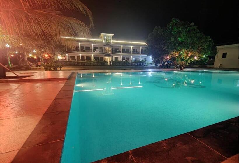منتجع Cocos Inn