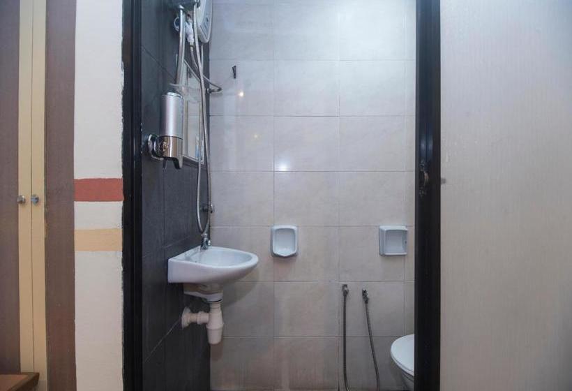 Feringghi Hotel By Oyo Rooms