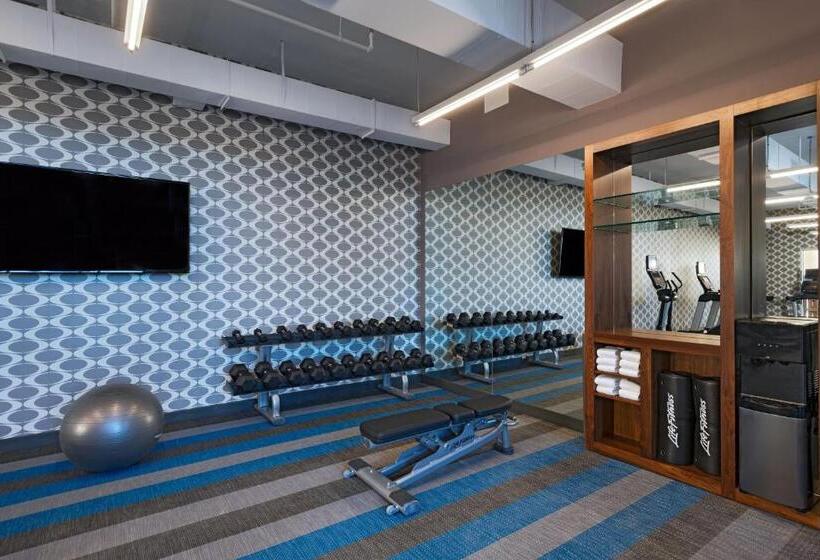 فندق Aloft Waco Downtown