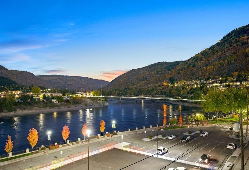 Crown Columbia Hotel; Bw Premier Collection