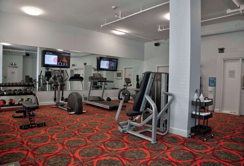 Crown Columbia Hotel; Bw Premier Collection