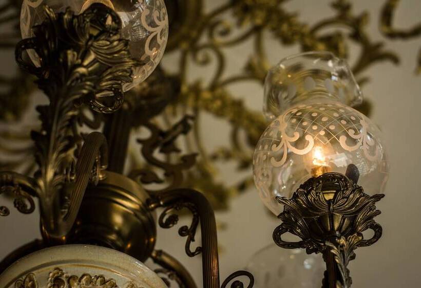 فندق Epidamn Boutique & Spa