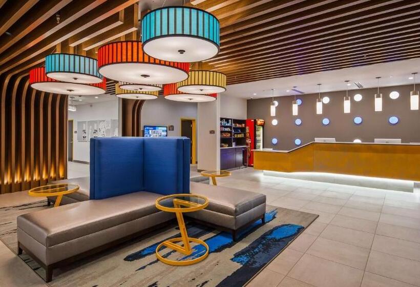 בית מלון כפרי Glō Best Western Tulsa Catoosa East Route 66