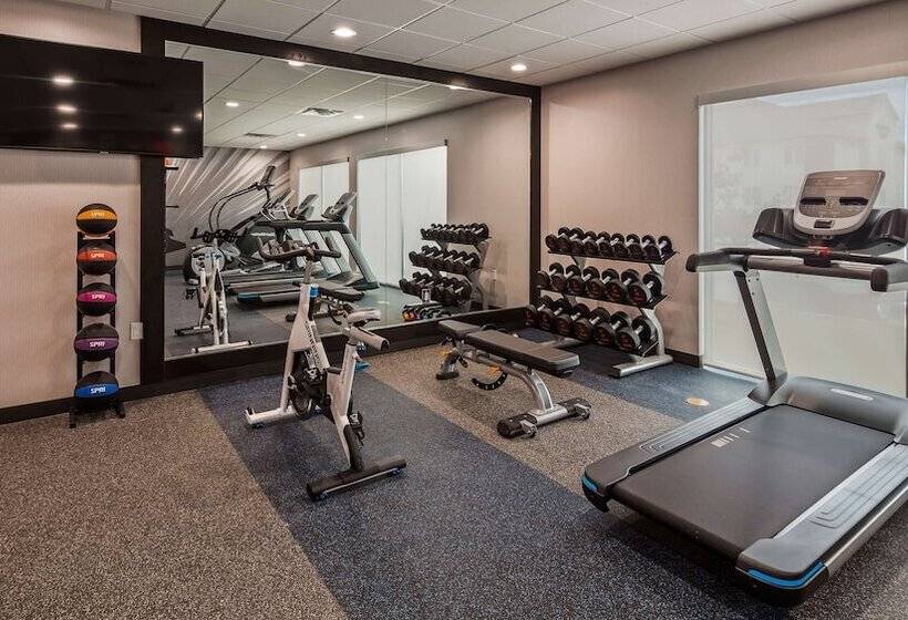 בית מלון כפרי Glō Best Western Tulsa Catoosa East Route 66