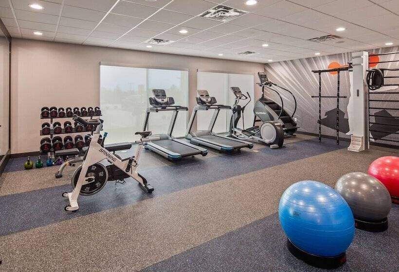 בית מלון כפרי Glō Best Western Tulsa Catoosa East Route 66