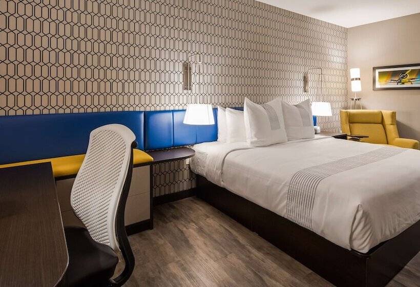 בית מלון כפרי Glō Best Western Tulsa Catoosa East Route 66