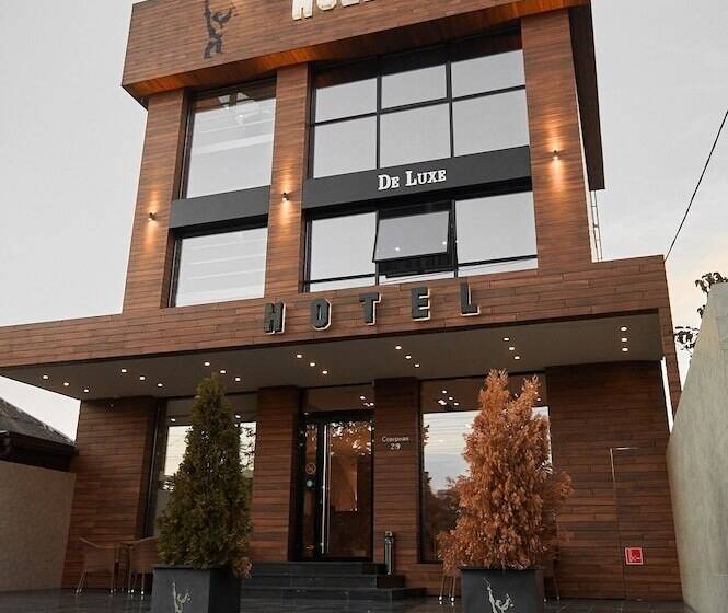 هتل Hollywood De Luxe