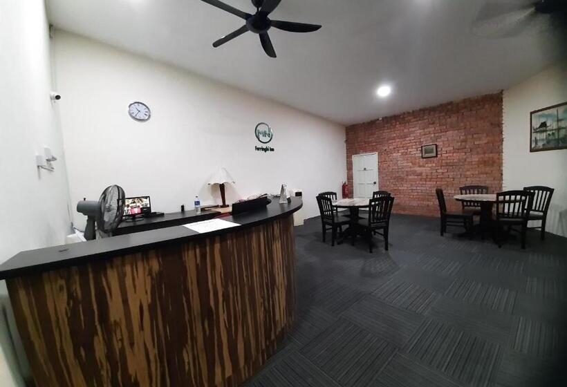 בית מלון כפרי Mn Ferringhi Inn