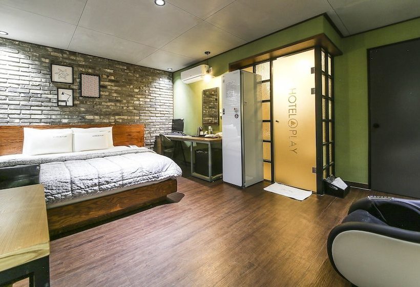 호텔 Changwon Play