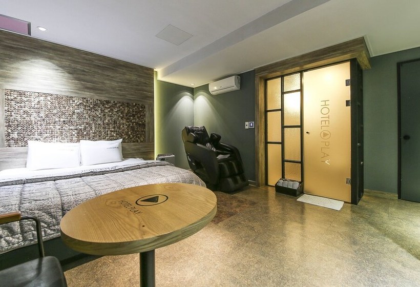 호텔 Changwon Play