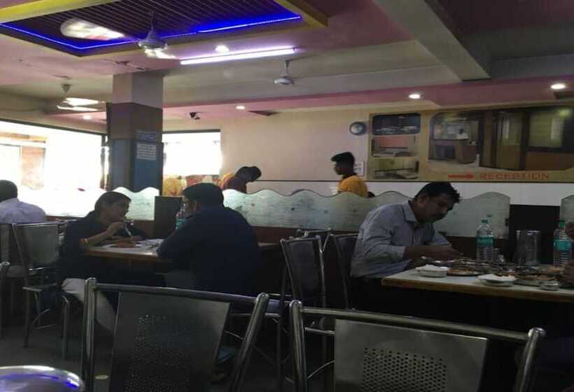 فندق Shri Krishna