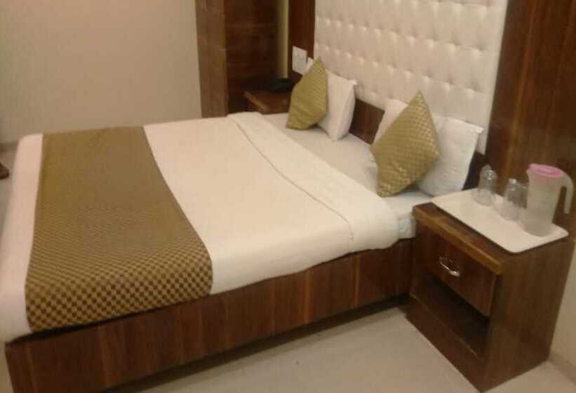 فندق Shri Krishna