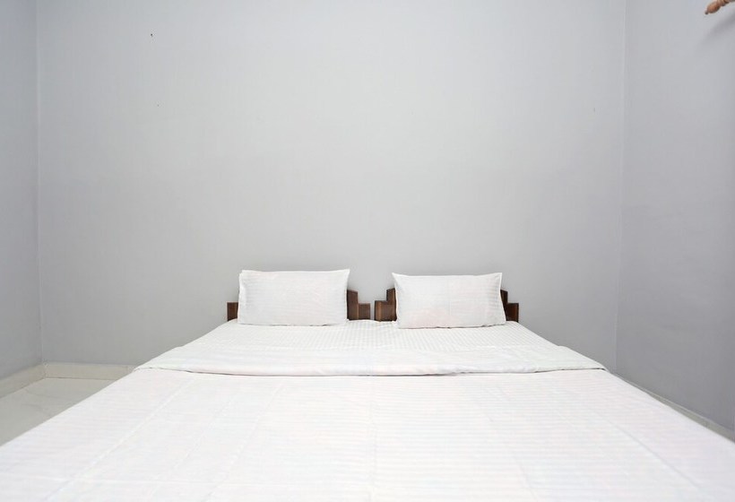 ホテル Spot On 37815 Stay N Style