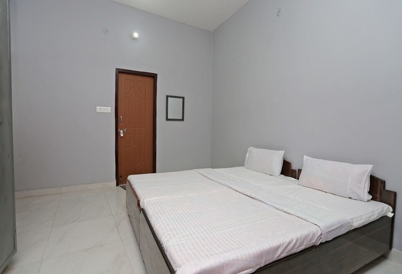 ホテル Spot On 37815 Stay N Style