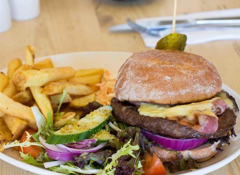 酒店 The Wight Mouse Inn