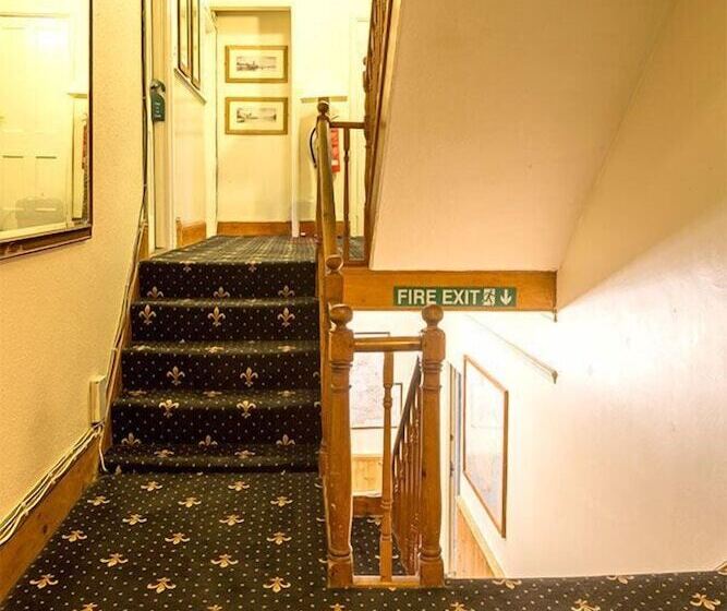 酒店 The Wight Mouse Inn