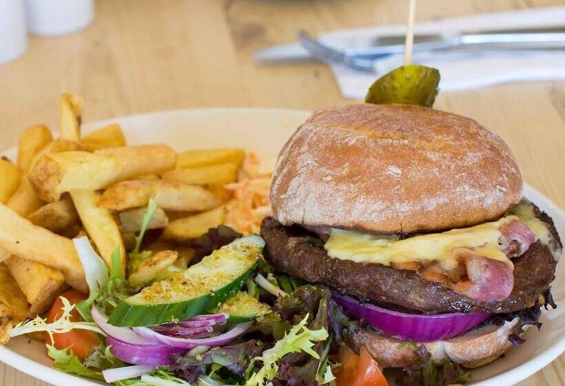 酒店 The Wight Mouse Inn