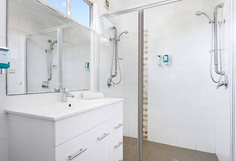 Huskisson Holiday Motel Cabins