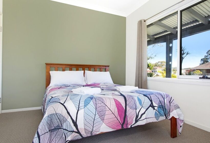 Huskisson Holiday Motel Cabins