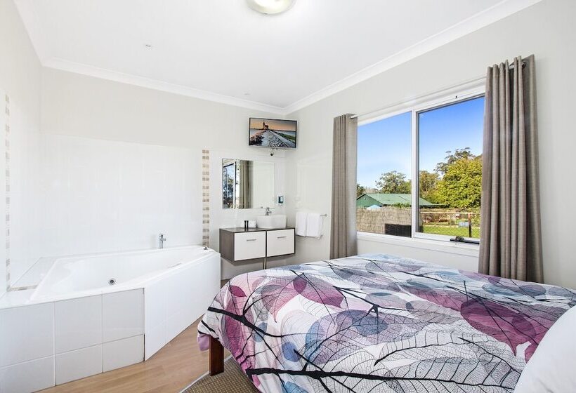 Huskisson Holiday Motel Cabins