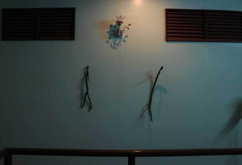 Lolo Oyong Pension House And Restaurant