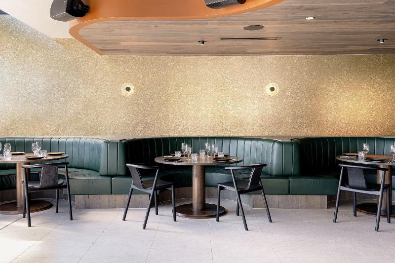 Midnight Hotel, Autograph Collection