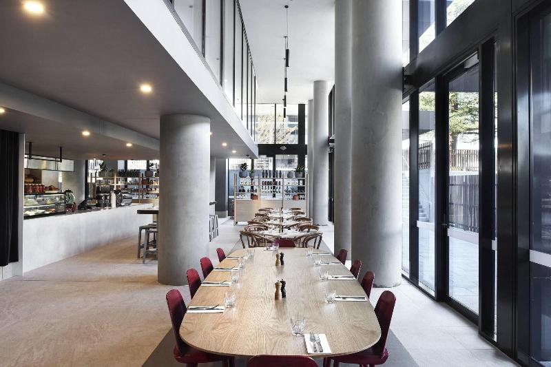 Midnight Hotel, Autograph Collection